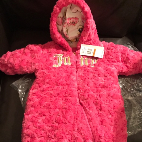 Juicy Couture snowsuit.. brand new never worn.. - Picture 2 of 4